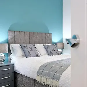 https://5-luxury-1-bedroom-apartment-in-city-centre.hotelsaberdeenuk.com
